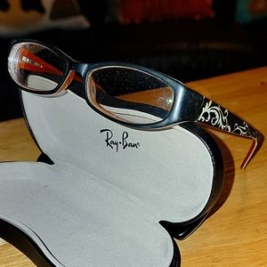 J Lo glasses for ladies
